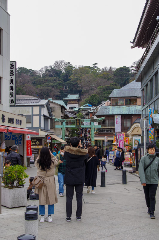 青銅の鳥居