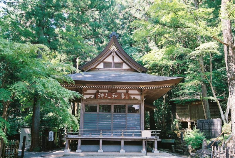 宝登山神社の神楽殿